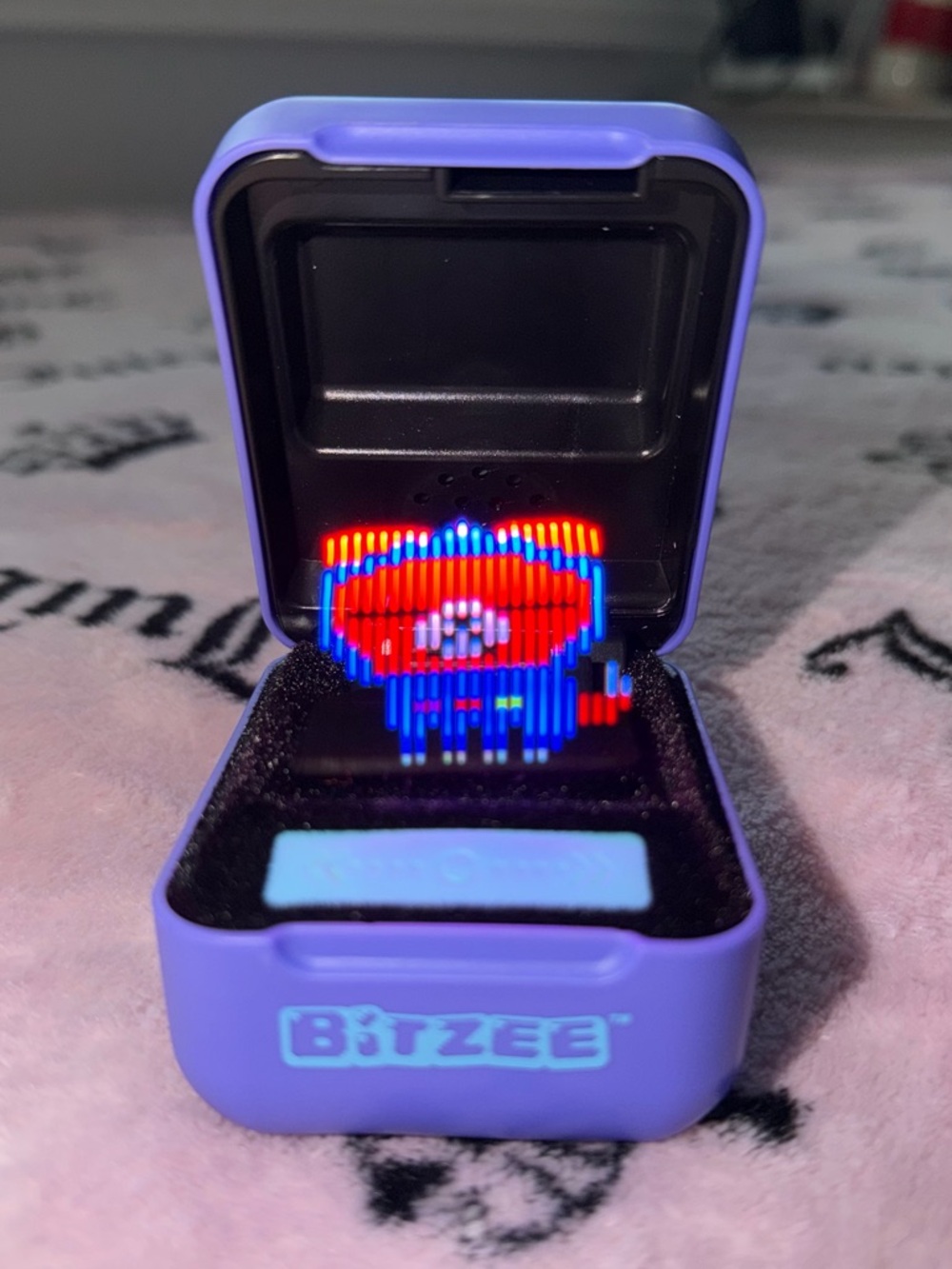 Bitzee - Picture 7 of 7